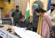 डिप्टी कमिश्नर ने पी.ए.पी चौंक फ्लाई ओवर के लिए नए रैंप डिजाइन की समीक्षा की