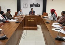 ਡਿਪਟੀ ਕਮਿਸ਼ਨਰ ਨੇ ਗਣਤੰਤਰ ਦਿਵਸ ਦੀਆਂ ਤਿਆਰੀਆਂ ਸਬੰਧੀ ਵੱਖ ਵੱਖ ਵਿਭਾਗਾਂ ਦੇ ਅਧਿਕਾਰੀਆਂ ਨਾਲ ਕੀਤੀ ਮੀਟਿੰਗ