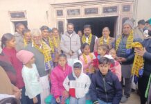 ਪਿੰਡ ਗੰਜੂਆਣਾ ਤੋਂ ਸਰਪੰਚ ਹਰਬੰਸ ਸਿੰਘ ਆਪਣੀ ਸਮੂਹ ਪੰਚਾਇਤ ਨਾਲ ਕਾਂਗਰਸ ਪਾਰਟੀ ਨੂੰ ਛੱਡ ਕੇ ਆਮ ਆਦਮੀ ਪਾਰਟੀ ਵਿੱਚ ਸ਼ਾਮਿਲ ਹੋਏ