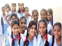 कन्या स्कूल में सड़क सुरक्षा संबंधी गतिविधियां आयोजित