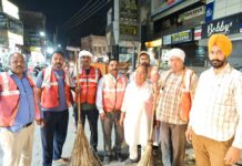 ਨਗਰ ਕੌਂਸਲ ਸ੍ਰੀ ਮੁਕਤਸਰ ਸਾਹਿਬ ਵੱਲੋਂ ਰਾਤ ਨੂੰ ਵੀ ਸ਼ਹਿਰ ਦੀ ਸਾਫ਼-ਸਫਾਈ ਲਈ ਮੁਹਿੰਮ ਦੀ ਸ਼ੁਰੂਆਤ