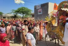 ਖੁਸ਼ਬੂ ਸਾਵਨਸੁਖਾ ਸਵਨਾ ਨੇ ਡੇਰਾ ਬਾਬਾ ਬੰਸੀ ਲਾਲ ਵਿਖ਼ੇ ਕਰਵਾਏ ਜਾ ਰਹੇ ਪ੍ਰੋਗਰਾਮ ਦੌਰਾਨ ਕੱਢੀ ਕਲਸ਼ ਯਾਤਰਾ ਵਿੱਚ ਹਾਜ਼ਰੀ