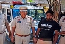 ਜਗਰਾਉਂ ਪੁਲਿਸ, ਡਰੱਗ ਪੈਸੇ, ਤਸਕਰ ਘਰ | ਲੁਧਿਆਣਾ ਨਿ News ਜ਼ | ਜਗਰਾਉਂ ਵਿੱਚ ਦੋ ਤਸਕਰਾਂ ਦੀ ਜਾਂਚ ਕੀਤੀ ਜਾ ਰਹੀ ਹੈ: ਵਾਲਾਂ ਦੇ ਕੱਟਣ ਦੀ ਆੜੂ ਵਿੱਚ 1.46 ਲੱਖ ਡਰੱਗਜ਼ ਪੈਸੇ, ਨਸ਼ਾ ਕਰਨ ਵਾਲੀ ਨਸ਼ਾ