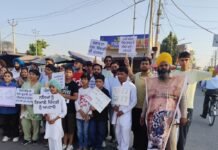 ਪੰਚਾਇਤਾਂ ਨੇ ਨਸ਼ਿਆਂ ਵਿਰੁੱਧ ਰੋਡ ਸ਼ੋਅ ਕੀਤਾ | ਪੰਚਾਇਤਾਂ ਨੇ ਨਸ਼ਿਆਂ ਵਿਰੁੱਧ ਸੜਕ ਸ਼ੋਅ ਤੋਂ ਬਾਹਰ ਕੱ .ੇ – ਲੁਧਿਆਣਾ ਦੀਆਂ ਖ਼ਬਰਾਂ