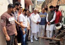 ਵਿਧਾਇਕ ਸ਼ੈਰੀ ਕਲਸੀ ਨੇ ਵਾਰਡ ਨੰਬਰ 26 ਡੋਗਰਾਂ ਮੁਹੱਲੇ ਦੀ ਚਿਰੋਕਣੀ ਮੰਗੀ ਕੀਤੀ ਪੂਰੀ-ਗਲੀ ਦਾ ਕਰਵਾਇਆ ਨਿਰਮਾਣ ਕਾਰਜ ਸ਼ੁਰੂ