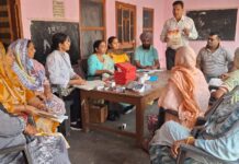 ਸਿਹਤ ਵਿਭਾਗ ਵਲ੍ਹੋਂ ਗੰਭੀਰਪੁਰ ਅੱਪਰ ਵਿਖੇ ਵੈਕਟਰ ਬੋਰਨ ਬਿਮਾਰੀਆਂ ਸਬੰਧੀ ਲਗਾਇਆ ਜਾਗਰੂਕਤਾ ਕੈਂਪ