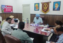 ਵਧੀਕ ਡਿਪਟੀ ਕਮਿਸ਼ਨਰ ਵੱਲੋਂ ਸਰਵਿਸ ਐਕਟ 2018 ਤਹਿਤ ਲੰਬਿਤ ਮਾਮਲਿਆਂ ਦੀ ਸਮੀਖਿਆ