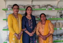 ਰਾਜ ਸਰਕਾਰ ਦੇ ਉਤਸ਼ਾਹ ਨਾਲ “ਆਤਮਨਿਰਭਰ ਹਿਮਾਚਲ” ਦੇ ਸੁਪਨੇ ਨੂੰ ਹਕੀਕਤ ਬਣਾ ਰਹੀ ਹੈ ਬੈਰੀ ਪਿੰਡ ਦੀ ਰੱਖਾ ਦੇਵੀ