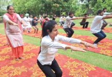 ਸ੍ਰੀ ਮੁਕਤਸਰ ਸਾਹਿਬ: ਜ਼ਿਲ੍ਹਾ ਕਚਿਹਰੀ ‘ਚ ਮਨਾਇਆ ਗਿਆ ਯੋਗ ਦਿਵਸ – ਜੱਜ ਰਾਜ ਕੁਮਾਰ