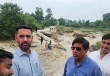 ਵਿਧਾਇਕ ਜਿੰਪਾ ਨੇ ਕੀਤਾ ਚੋਆਂ ਤੇ ਕਾਜ਼ਵੇਆਂ ਦਾ ਨਿਰੀਖਣ