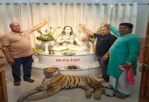 ਡੇਰਾ ਬਾਬਾ ਗੰਗਾ ਰਾਮ ’ਚ ਚੋ*ਰੀ ਅਤੇ ਬੇਅ*ਦਬੀ, ਮੂਰਤੀ ਤੋਂ ਚਾਂਦੀ ਦਾ ਛੱਤਰ ਲੈ ਉੱਡੇ ਚੋਰ