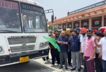 ਚੇਅਰਮੈਨ ਰਮਨ ਬਹਿਲ ਤੇ ਰਜੀਵ ਸ਼ਰਮਾ ਨੇ ਗੁਰਦਾਸਪੁਰ-ਪੰਡੋਰੀ ਧਾਮ ਬੱਸ ਸਰਵਿਸ ਨੂੰ ਮੁੜ ਸ਼ੁਰੂ