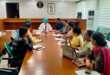 ਸਕੂਲਾਂ, ਰਾਸ਼ਨ ਡਿੱਪੂਆਂ, ਆਂਗਣਵਾੜੀਆਂ ਦੇ ਬਾਹਰ ਹੈਲਪਲਾਈਨ ਨੰਬਰ ਲਗਾਏ ਜਾਣ