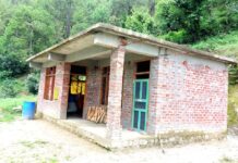 ਸਵਰਣ ਜਯੰਤੀ ਆਸ਼੍ਰਯ ਯੋਜਨਾ ਨਾਲ ਸਾਕਾਰ ਹੋਇਆ ਆਪਣੇ ਘਰ ਦਾ ਸੁਪਨਾ ਕਰਸੋਗ ਵਿੱਚ 202 ਲੋੜਵੰਦ ਪਰਿਵਾਰਾਂ ਨੂੰ ਮਿਲਿਆ ਪੱਕਾ ਘਰ, 2025 ਲਈ 30 ਨਵੇਂ ਮਕਾਨ ਮਨਜ਼ੂਰ ਕਦੇ ਕੱਚੀਆਂ ਦੀਵਾਰਾਂ ਅਤੇ ਟਪਕਦੀ ਛਤ ਹੇਠਾਂ ਜ਼ਿੰਦਗੀ