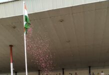 ਆਜ਼ਾਦੀ ਦਿਹਾੜੇ ਦੀ ਅੰਤਮ ਰਿਹਰਸਲ ਦੌਰਾਨ ਡੀਸੀ ਅਮਰਪ੍ਰੀਤ ਕੌਰ ਸੰਧੂ ਨੇ ਤਿਰੰਗਾ ਲਹਿਰਾਇਆ