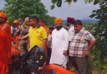 ਨੰਗਲ: 137 ਰਾਹਤ ਸ਼ਿਵਿਰ ‘ਚ, 18 ਨੂੰ ਕਿਸ਼ਤੀ ਰਾਹੀ ਬਚਾਇਆ ਗਿਆ