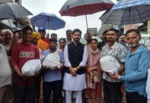 ਵਿਧਾਇਕ ਡਾ. ਇਸ਼ਾਂਕ ਕੁਮਾਰ ਨੇ ਭਾਰੀ ਬਾਰਿਸ਼ ਨਾਲ ਪ੍ਰਭਾਵਿਤ ਪਿੰਡਾਂ ਦਾ ਕੀਤਾ ਦੌਰਾ