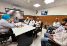 ਸਕੱਤਰ ਮਾਰਕੀਟ ਕਮੇਟੀ ਵਲੋਂ ਆੜ੍ਹਤੀਆਂ ਨਾਲ ਮੀਟਿੰਗ