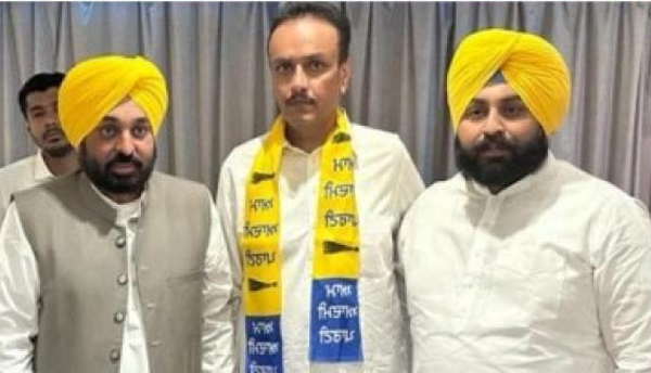 16_31_404250207untitled-16 copy-ll