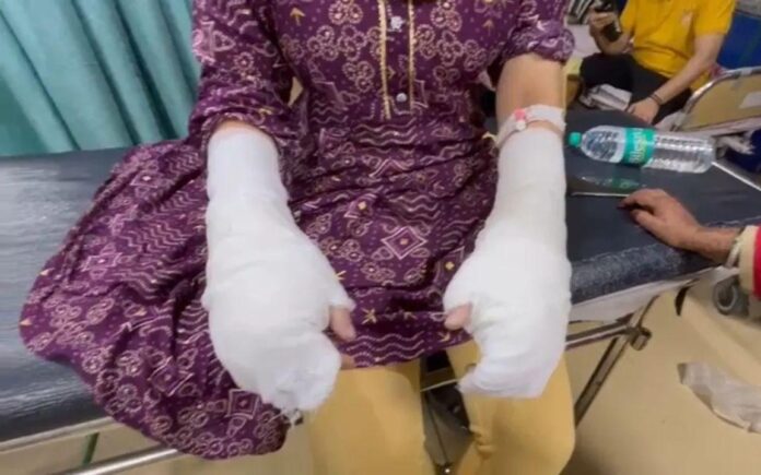 ਦਿੱਲੀ 'ਚ ਡੀਯੂ ਦੀ ਵਿਦਿਆਰਥਣ ਤੇਜ਼ਾਬੀ ਹਮਲੇ ਦਾ ਸ਼ਿਕਾਰ — ਕਾਲਜ ਜਾਂਦੇ ਸਮੇਂ ਵਾਪਰੀ ਦਹਿਲਾ ਦੇਣ ਵਾਲੀ ਘਟਨਾ