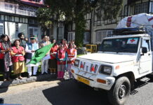 ਰਾਜਪਾਲ ਨੇ ਕੁੱਲੂ ਤੇ ਚੰਬਾ ਜ਼ਿਲ੍ਹਿਆਂ ਦੇ ਆਫ਼ਤ ਪ੍ਰਭਾਵਿਤ ਲੋਕਾਂ ਲਈ ਰਾਹਤ ਸਮੱਗਰੀ ਕੀਤੀ ਰਵਾਨਾ ਰਾਜਪਾਲ ਨੇ ਕੁੱਲੂ ਤੇ ਚੰਬਾ ਜ਼ਿਲ੍ਹਿਆਂ ਦੇ ਆਫ਼ਤ ਪ੍ਰਭਾਵਿਤ ਲੋਕਾਂ ਲਈ ਰਾਹਤ ਸਮੱਗਰੀ ਕੀਤੀ ਰਵਾਨਾ