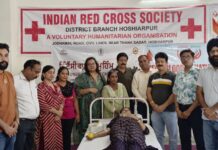 ਰੈੱਡ ਕਰਾਸ ਸੁਸਾਇਟੀ ਨੇ ਹਿਮਾਲਿਆ ਫਾਉਂਡੇਸ਼ਨ ਦੇ ਸਹਿਯੋਗ ਨਾਲ ਲਗਾਇਆ ਖ਼ੂਨਦਾਨ ਕੈਂਪ