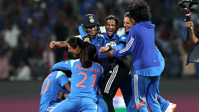 indian-womens-cricket-team-30352125-16x9_0