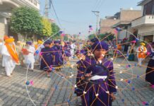 ਸ੍ਰੀ ਗੁਰੂ ਨਾਨਕ ਦੇਵ ਜੀ ਦੇ ਪ੍ਰਕਾਸ਼ ਪੁਰਬ ਨੂੰ ਸਮਰਪਿਤ ਨਗਰ ਕੀਰਤਨ ਸਜਾਇਆ ਗਿਆ