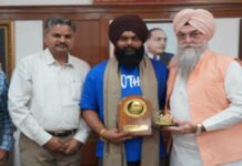 ਸਪੀਕਰ ਵੱਲੋਂ ਅੰਤਰਰਾਸ਼ਟਰੀ ਪਾਵਰ ਸਲੈਪ ਚੈਂਪੀਅਨ ਜੁਝਾਰ ਸਿੰਘ ਦਾ ਸਨਮਾਨ ਕੀਤਾ ਗਿਆ।