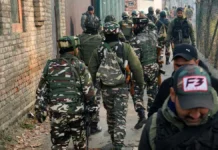 ਸ਼੍ਰੀਨਗਰ ਦੇ ਨੌਗਾਮ ਪੁਲਿਸ ਸਟੇਸ਼ਨ ਵਿੱਚ ਧਮਾਕਾ ਗੈਸ ਸਿਲੈਂਡਰ ਲੀਕੇਜ ਕਾਰਨ ਹੋਇਆ। ਗ੍ਰਹਿ ਮੰਤਰਾਲੇ मुताबिक, ਸਿਲੈਂਡਰ ਫਟਣ ਨਾਲ ਇਹ ਹਾਦਸਾ ਵਾਪਰਿਆ।