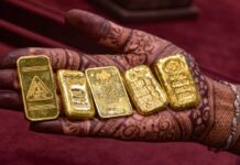 US ਤੋਂ ਮੰਦ ਖ਼ਬਰਾਂ ਦੇ ਬਾਅਦ ਸੋਨਾ ₹1,600 ਸਸਤਾ, ਕੀ ਹੁਣ ਖਰੀਦਣਾ ਸਹੀ ਸਮਾਂ ਹੈ? US ਤੋਂ ਮੰਦ ਖ਼ਬਰਾਂ ਦੇ ਬਾਅਦ ਸੋਨਾ ₹1,600 ਸਸਤਾ, ਕੀ ਹੁਣ ਖਰੀਦਣਾ ਸਹੀ ਸਮਾਂ ਹੈ?