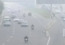 ਦਿੱਲੀ ‘ਚ ਅੱਜ ਤੋਂ ਹੋਰ ਰਾਜਾਂ ਤੋਂ ਆਉਣ ਵਾਲੇ ਪੁਰਾਣੇ ਵਾਹਨਾਂ ਦੀ ਐਂਟਰੀ ‘ਤੇ ਪਾਬੰਦੀ ਲਗਾ ਦਿੱਤੀ ਗਈ ਹੈ। ਜਾਣੋ, ਕਿਹੜਿਆਂ ਵਾਹਨਾਂ ਨੂੰ ਇਸ ਪਾਬੰਦੀ ਤੋਂ ਛੂਟ ਮਿਲੇਗੀ।