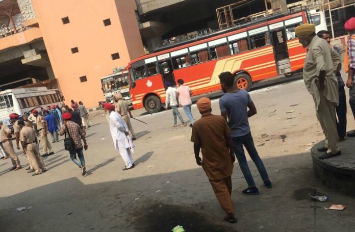 FIRING-IN-ASR-BUS-STAND-1