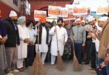 ਗੁਰੂ ਨਗਰੀ ਦੀ ਸੇਵਾਦਾਰ ਬਣਕੇ ਨਿਰੰਤਰ ਜਾਰੀ ਰੱਖਾਂਗੇ ਸਫਾਈ ਮੁਹਿੰਮ