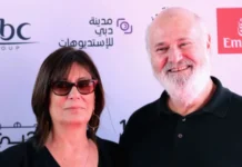 ਹਾਲੀਵੁੱਡ ਵਿੱਚ ਸੋਗ ਦੀ ਲਹਿਰ, ਮਸ਼ਹੂਰ ਡਾਇਰੈਕਟਰ ਰੌਬ ਰੀਨਰ ਅਤੇ ਪਤਨੀ ਦੀ ਹੱਤਿਆ ਦਾ ਸ਼ੱਕ, ਘਰ ਤੋਂ ਮਿਲੀਆਂ ਲਾ/ਸ਼ਾਂ ਹਾਲੀਵੁੱਡ ਵਿੱਚ ਸੋਗ ਦੀ ਲਹਿਰ, ਮਸ਼ਹੂਰ ਡਾਇਰੈਕਟਰ ਰੌਬ ਰੀਨਰ ਅਤੇ ਪਤਨੀ ਦੀ ਹੱਤਿਆ ਦਾ ਸ਼ੱਕ, ਘਰ ਤੋਂ ਮਿਲੀਆਂ ਲਾਸ਼ਾਂ