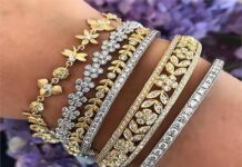 ਚਾਂਦੀ ਨੇ ਬਣਾਇਆ ਇਤਿਹਾਸ: ਪਹਿਲੀ ਵਾਰ ₹2 ਲੱਖ ਪ੍ਰਤੀ ਕਿਲੋ ਤੋਂ ਉੱਪਰ, ਸੋਨਾ ਵੀ ਰਿਕਾਰਡ ਲੈਵਲ ’ਤੇ ਚਾਂਦੀ ਨੇ ਬਣਾਇਆ ਇਤਿਹਾਸ: ਪਹਿਲੀ ਵਾਰ ₹2 ਲੱਖ ਪ੍ਰਤੀ ਕਿਲੋ ਤੋਂ ਉੱਪਰ, ਸੋਨਾ ਵੀ ਰਿਕਾਰਡ ਲੈਵਲ ’ਤੇ