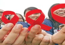 World AIDS Day: ਬੇਖ਼ਬਰੀ ਅਤੇ ਲਾਪਰਵਾਹੀ ਬਣ ਰਹੀ ਵਧਦੀਆਂ ਮੌਤਾਂ ਦਾ ਕਾਰਨ, ਜਾਣੋ ਬਚਾਅ ਤੇ ਲੱਛਣ World AIDS Day: ਬੇਖ਼ਬਰੀ ਅਤੇ ਲਾਪਰਵਾਹੀ ਬਣ ਰਹੀ ਵਧਦੀਆਂ ਮੌਤਾਂ ਦਾ ਕਾਰਨ, ਜਾਣੋ ਬਚਾਅ ਤੇ ਲੱਛਣ