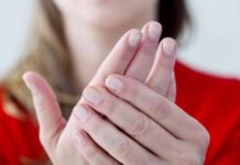 ਹੈਲਥ ਟਿੱਪਸ: ਸਰਦੀਆਂ ਵਿੱਚ ਹੱਥ-ਪੈਰ ਦੀਆਂ ਉਂਗਲੀਆਂ ਸੁਜਣ ਦਾ ਕਾਰਨ ਅਤੇ ਬਚਾਅ ਦੇ ਉਪਾਅ ਹੈਲਥ ਟਿੱਪਸ: ਸਰਦੀਆਂ ਵਿੱਚ ਹੱਥ-ਪੈਰ ਦੀਆਂ ਉਂਗਲੀਆਂ ਸੁਜਣ ਦਾ ਕਾਰਨ ਅਤੇ ਬਚਾਅ ਦੇ ਉਪਾਅ