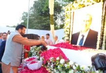 ਹਰਿਆਣਾ ਦੇ ਮੁੱਖ ਮੰਤਰੀ ਨੇ ਮਿਜ਼ੋਰਮ ਦੇ ਸਾਬਕਾ ਰਾਜਪਾਲ ਸ੍ਰੀ ਸਵਰਾਜ ਕੌਸ਼ਲ ਦੇ ਅਚਾਨਕ ਦੇਹਾਂਤ ’ਤੇ ਪ੍ਰਗਟਾਈ ਸ਼ਰਧਾਂਜਲੀ ਹਰਿਆਣਾ ਦੇ ਮੁੱਖ ਮੰਤਰੀ ਨੇ ਮਿਜ਼ੋਰਮ ਦੇ ਸਾਬਕਾ ਰਾਜਪਾਲ ਸ੍ਰੀ ਸਵਰਾਜ ਕੌਸ਼ਲ ਦੇ ਅਚਾਨਕ ਦੇਹਾਂਤ ’ਤੇ ਪ੍ਰਗਟਾਈ ਸ਼ਰਧਾਂਜਲੀ