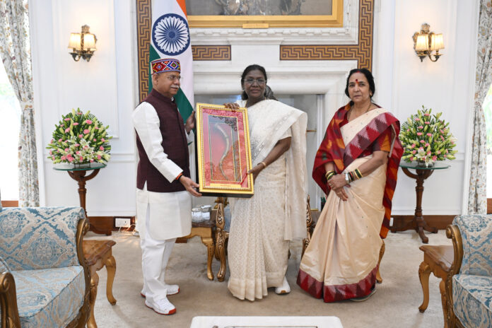 ਰਾਜਪਾਲ ਨੇ ਭਾਰਤ ਦੇ ਰਾਸ਼ਟਰਪਤੀ ਨਾਲ ਕੀਤੀ ਮੁਲਾਕਾਤ