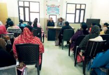 “ਏਡਜ਼” ਸਬੰਧੀ ਜਾਗਰੂਕਤਾ ਹੀ ਬਚਾਅ ਹੈ – ਡਾ. ਗੁਰਮਿੰਦਰ ਔਜਲਾ