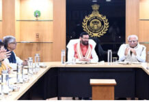 ਮੁੱਖ ਮੰਤਰੀ ਨਾਇਬ ਸਿੰਘ ਸੈਣੀ ਨੇ ਹਰਿਆਣਾ ਦੇ ਸਾਂਸਦਾਂ ਨਾਲ ਕੀਤੀ ਮੀਟਿੰਗ, ਵਿਕਾਸ ਕਾਰਜਾਂ ’ਤੇ ਹੋਈ ਵਿਚਾਰ-ਵਟਾਂਦਰਾ ਮੁੱਖ ਮੰਤਰੀ ਨਾਇਬ ਸਿੰਘ ਸੈਣੀ ਨੇ ਹਰਿਆਣਾ ਦੇ ਸਾਂਸਦਾਂ ਨਾਲ ਕੀਤੀ ਮੀਟਿੰਗ, ਵਿਕਾਸ ਕਾਰਜਾਂ ’ਤੇ ਹੋਈ ਵਿਚਾਰ-ਵਟਾਂਦਰਾ