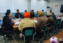 ਧੁੰਦ ਦੇ ਮੱਦੇਨਜ਼ਰ ਸਕੂਲ ਵਾਹਨਾਂ ਦੀ ਚੈਕਿੰਗ