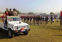 ਫੁੱਲ ਡਰੈਸ ਰਿਹਰਸਲ ਦੌਰਾਨ ਵਧੀਕ ਡਿਪਟੀ ਕਮਿਸ਼ਨਰ ਥਿੰਦ ਨੇ ਲਹਿਰਾਇਆ ਕੌਮੀ ਝੰਡਾ