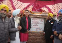 ਪਿੰਡ ਉਭਾਵਾਲ ਵਿੱਚ ਗੰਦੇ ਪਾਣੀ ਦੀ ਨਿਕਾਸੀ ਪ੍ਰੋਜੈਕਟ ਦਾ ਨੀਂਹ ਪੱਥਰ