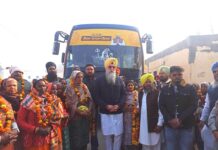 ਪਿੰਡ ਸੰਧਵਾਂ ਤੋਂ ਤੀਰਥ ਯਾਤਰਾ ਲਈ ਤੀਜੀ ਬੱਸ ਰਵਾਨਾ