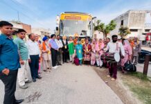 ਤੀਰਥ ਯਾਤਰਾ ਯੋਜਨਾ ਤਹਿਤ ਪਿੰਡ ਮਹਿਲਵਾਂ ਤੋਂ ਅੰਮ੍ਰਿਤਸਰ ਲਈ ਬੱਸ ਰਵਾਨਾ