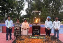 ਸ਼ਹੀਦਾਂ ਨੂੰ ਸਿਜਦਾ ਕਰਨ ਪੁੱਜੇ ਆਈ.ਏ.ਐਸ ਵਰਸ਼ਾ ਸਿਨਹਾ