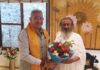 Kavinder Gupta ਨੇ ਬੈਂਗਲੁਰੂ ਵਿੱਚ Sri Sri Ravi Shankar ਮਹਾਰਾਜ ਨਾਲ ਕੀਤੀ ਮੁਲਾਕਾਤ