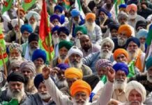 Samyukt Kisan Morcha ਦੇ ਚੰਡੀਗੜ੍ਹ ਕੂਚ ਦੌਰਾਨ ਹੰਗਾਮਾ, ਪੁਲਿਸ ਵੱਲੋਂ ਲਾਠੀਚਾਰਜ ਤੇ ਹੰਝੂ ਗੈਸ ਦੇ ਗੋਲੇ ਛੱਡੇ